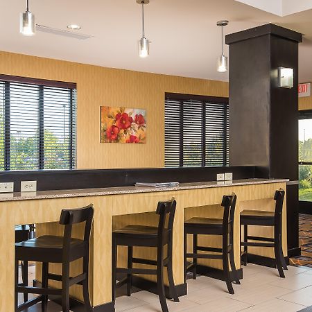 Holiday Inn Express And Suites Lafayette East By Ihg Екстер'єр фото