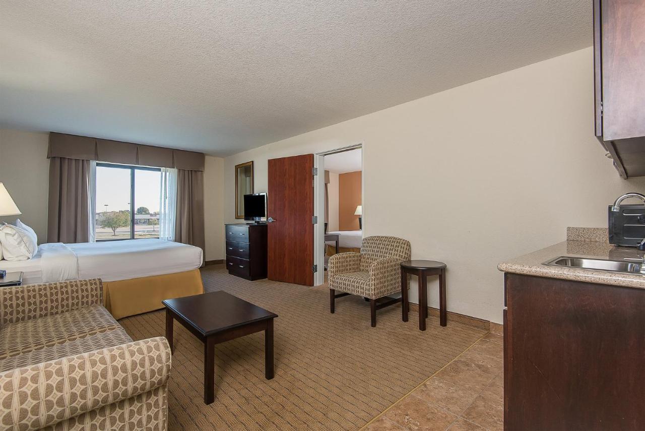 Holiday Inn Express And Suites Lafayette East By Ihg Екстер'єр фото